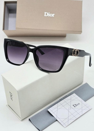 Набор солнцезащитные очки, коробка, чехол + салфетки 21197967