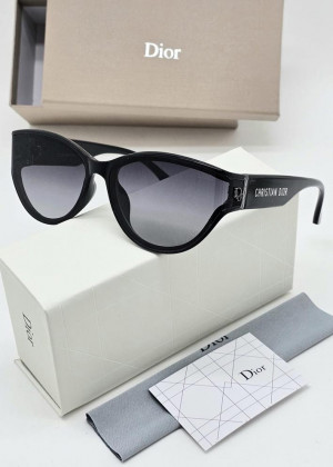Набор солнцезащитные очки, коробка, чехол + салфетки #21206502