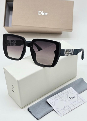Набор женские солнцезащитные очки, коробка, чехол + салфетки #21222282