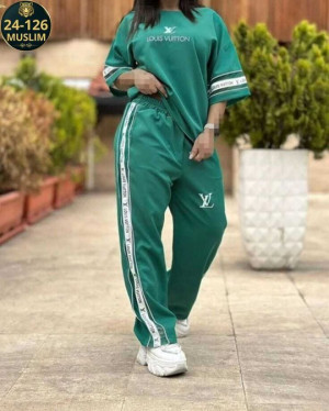 Спортивный костюм 22898087