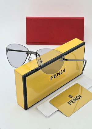 Набор женские солнцезащитные очки, коробка, чехол + салфетки 22944766