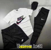 Спортивный костюм