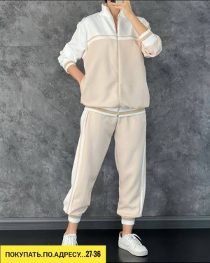 Спортивный костюм 22950290