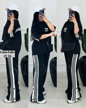 Спортивный костюм 22951636