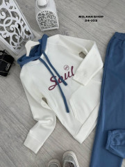 Спортивный костюм