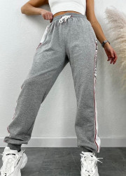 Спортивные брюки