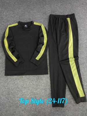 Спортивный костюм 23017479