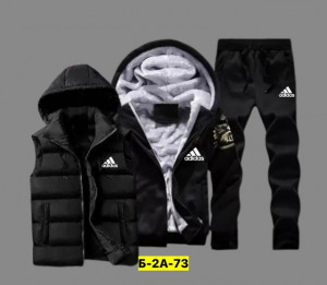 Спортивный костюм 23068559