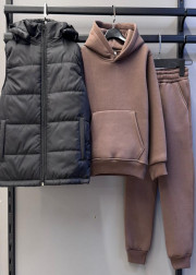 Спортивный костюм