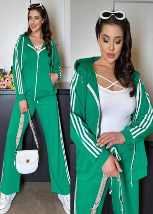 Спортивный костюм 23105769