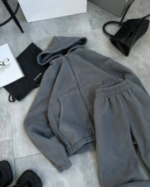 Спортивный костюм 23136681