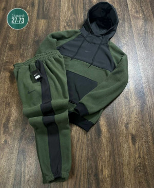 Спортивный костюм 23137855