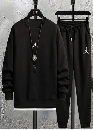 Спортивный костюм 23142663