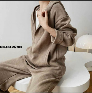 Спортивный костюм 23152561