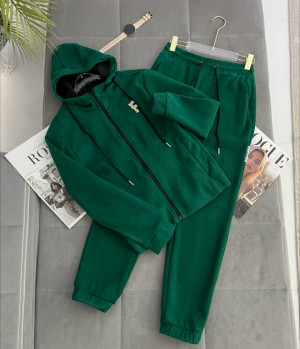 Спортивный костюм #23162285