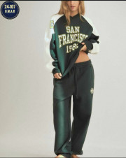 Спортивный костюм