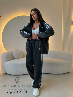 Спортивный костюм #23169057