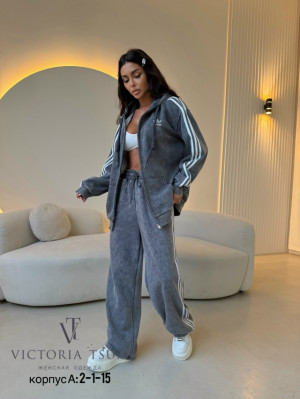 Спортивный костюм #23169058