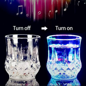 Светящийся бокал #23173947