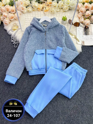 Спортивный костюм #23176595