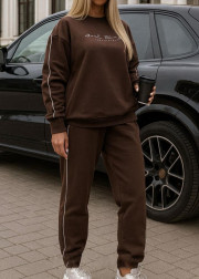 Спортивный костюм