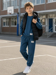 Костюм