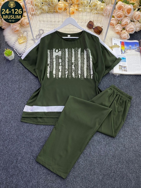 Спортивный костюм 22903555