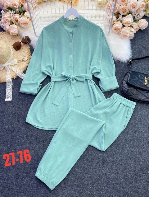 Костюм 22910929