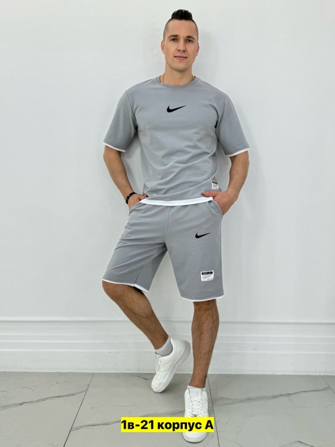 Спортивный костюм 22910820