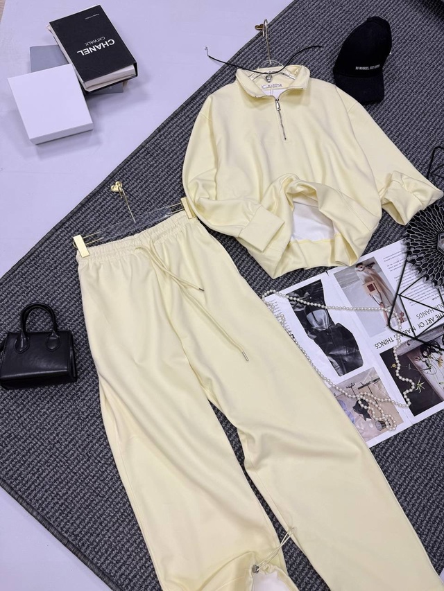 Спортивный костюм 22922162