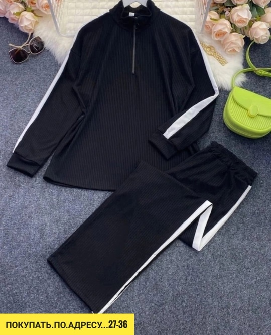 Спортивный костюм 22930454