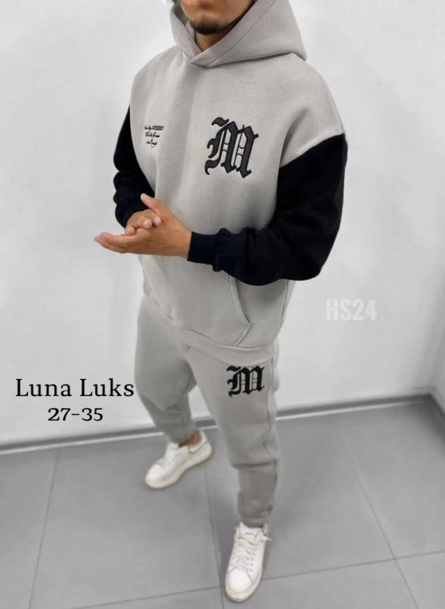 Спортивный костюм 22939396