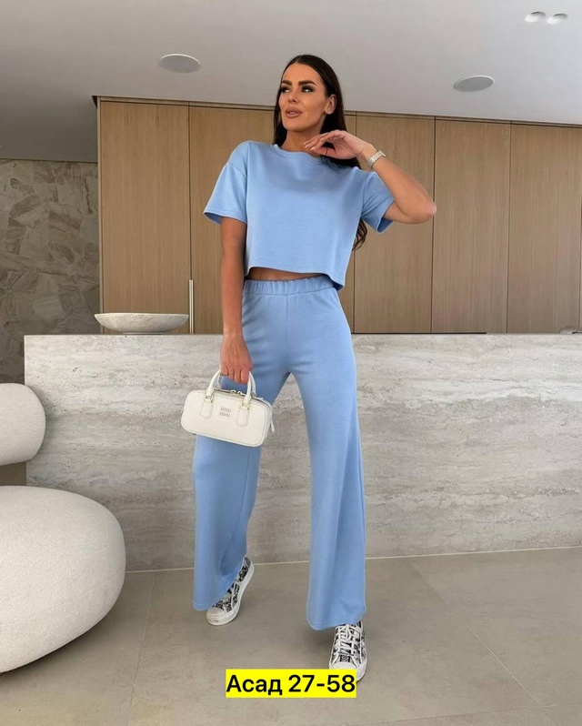 Спортивный костюм 22940701