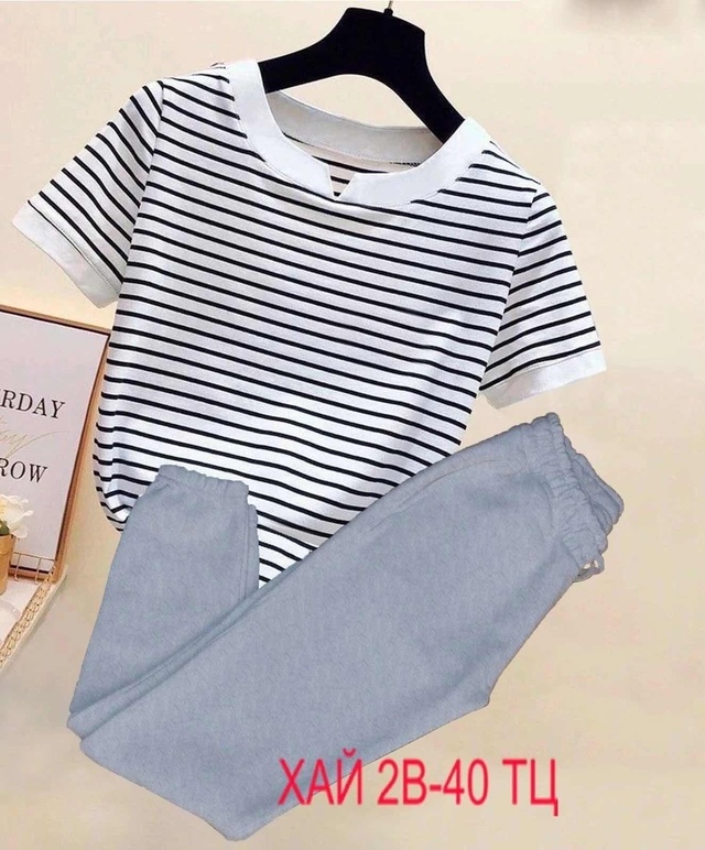 Спортивный костюм 22942520