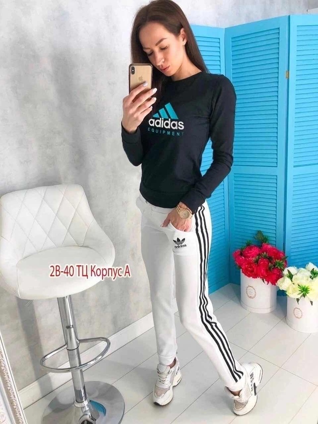 Спортивный костюм 22942679