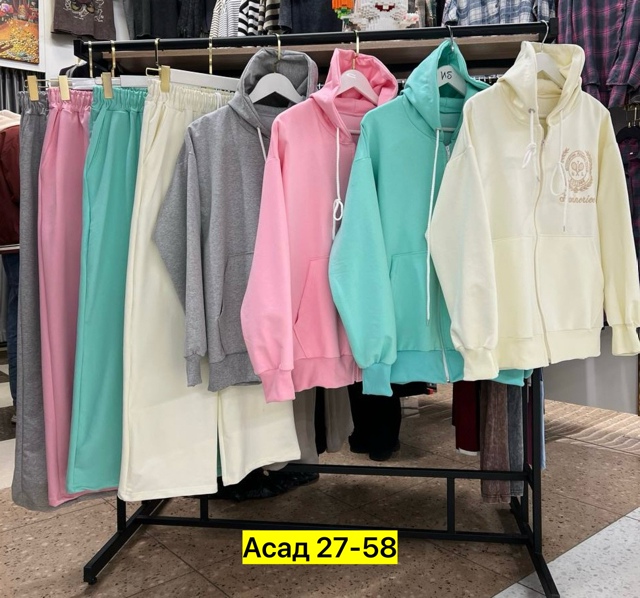 Спортивный костюм 22941991