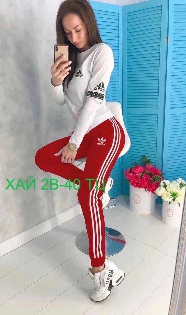 Спортивный костюм 22942604