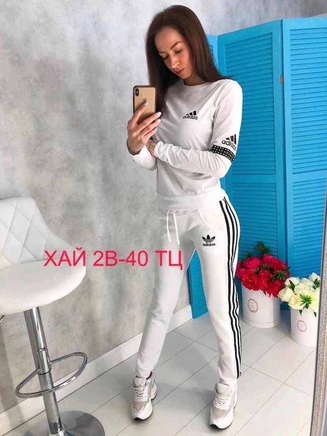 Спортивный костюм 22942604