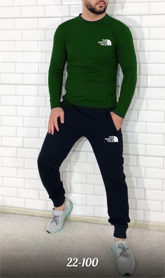 Спортивный костюм 22943635