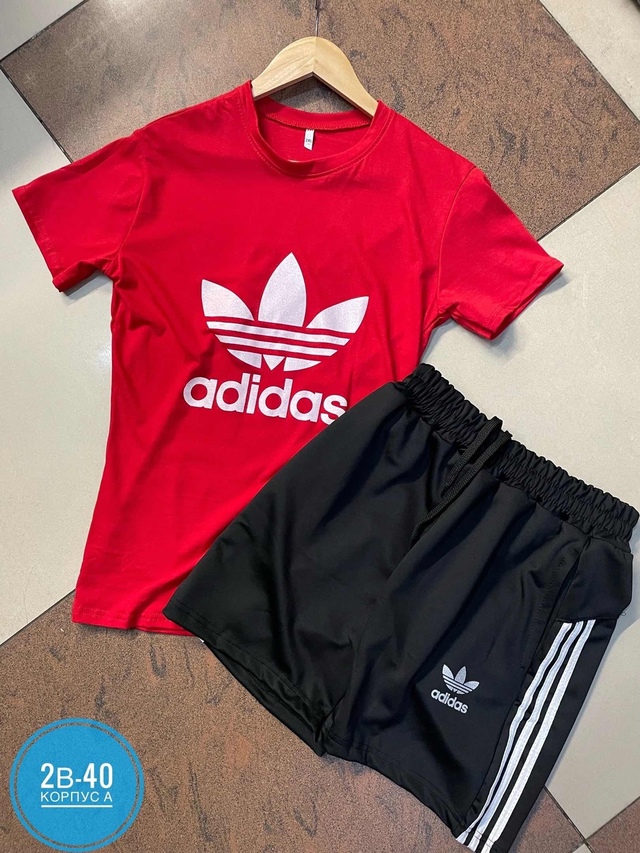 Спортивный костюм 22943136