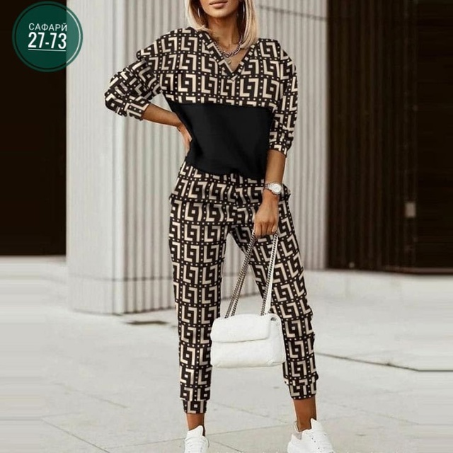 Спортивный костюм 22944021