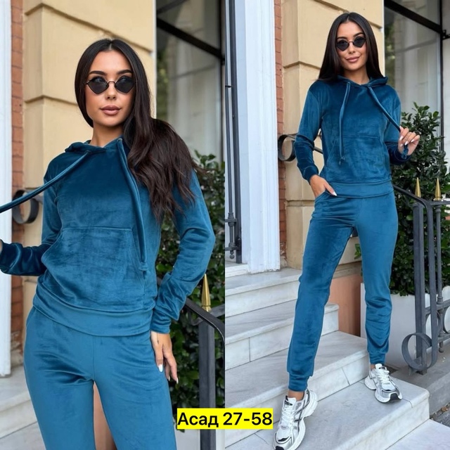 Спортивный костюм 22943737