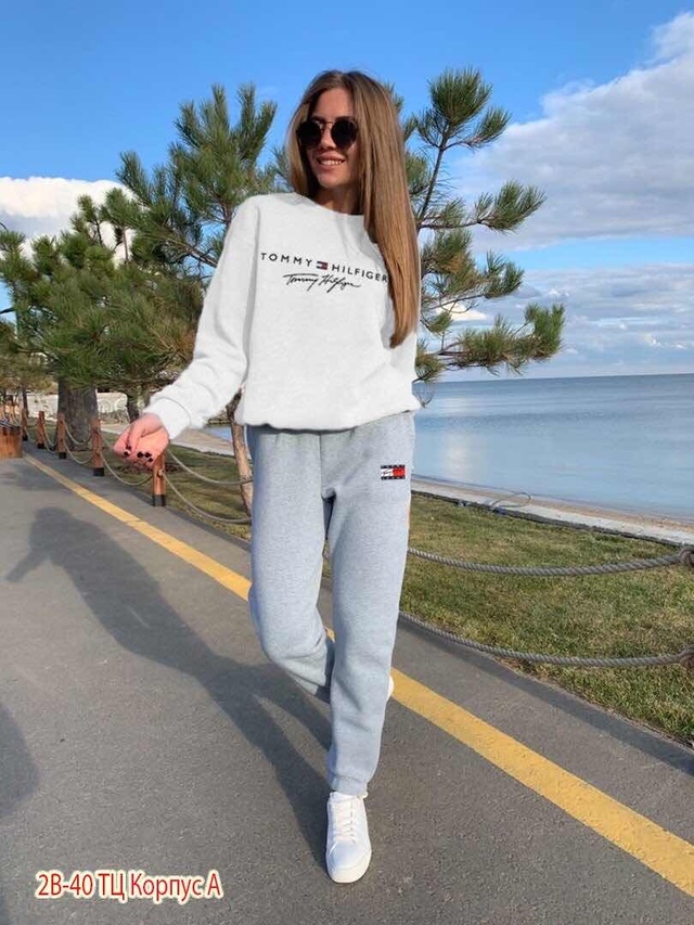 Спортивный костюм 22942848