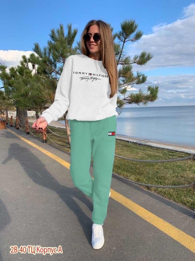 Спортивный костюм 22942848