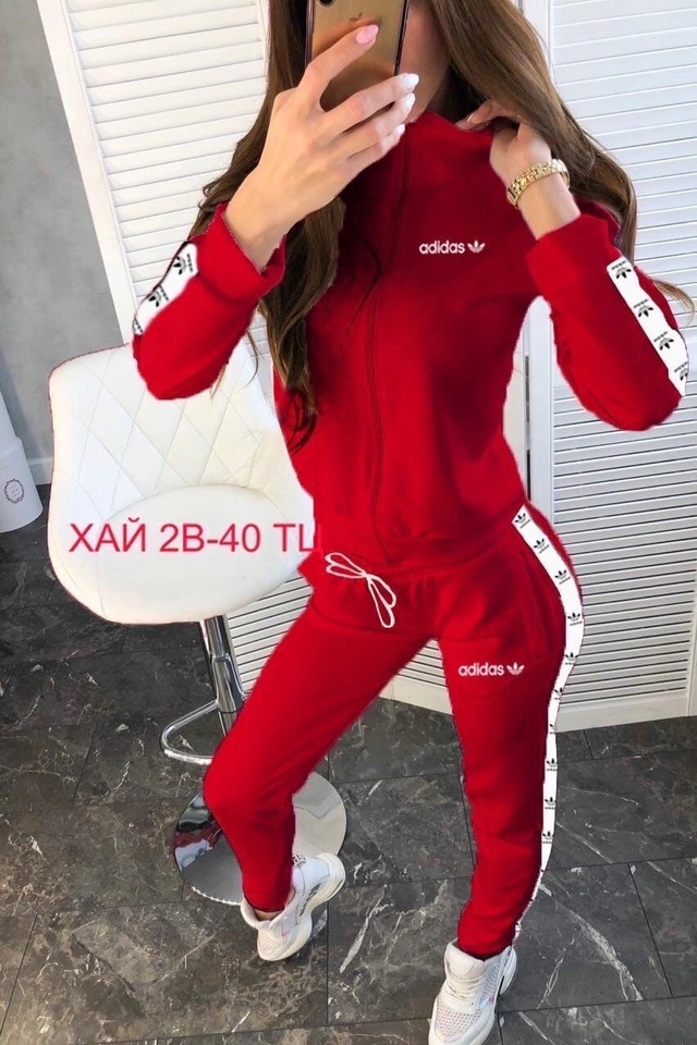 Спортивный костюм 22946090