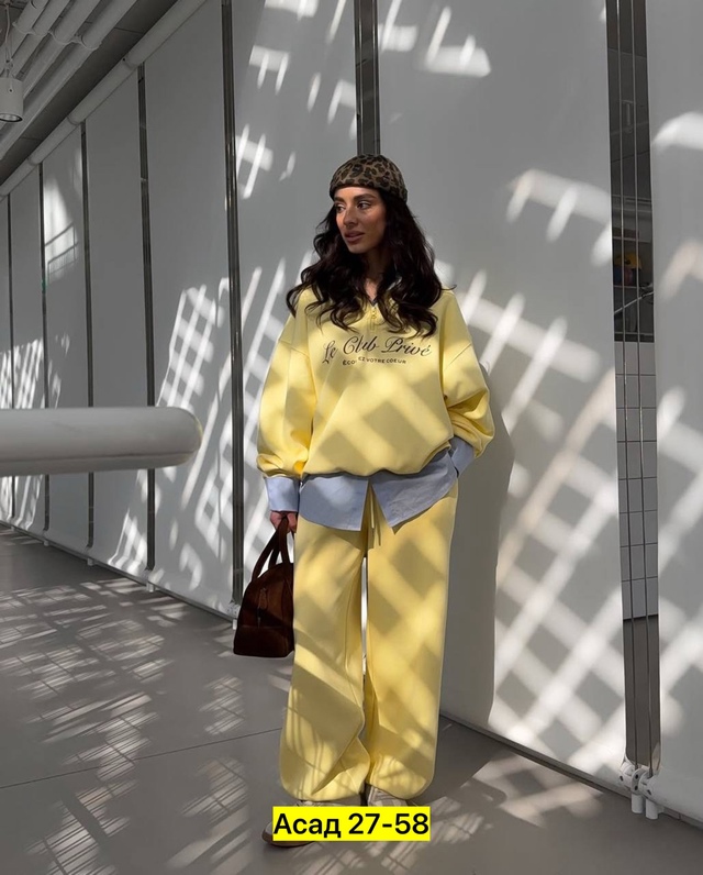 Спортивный костюм 22944257