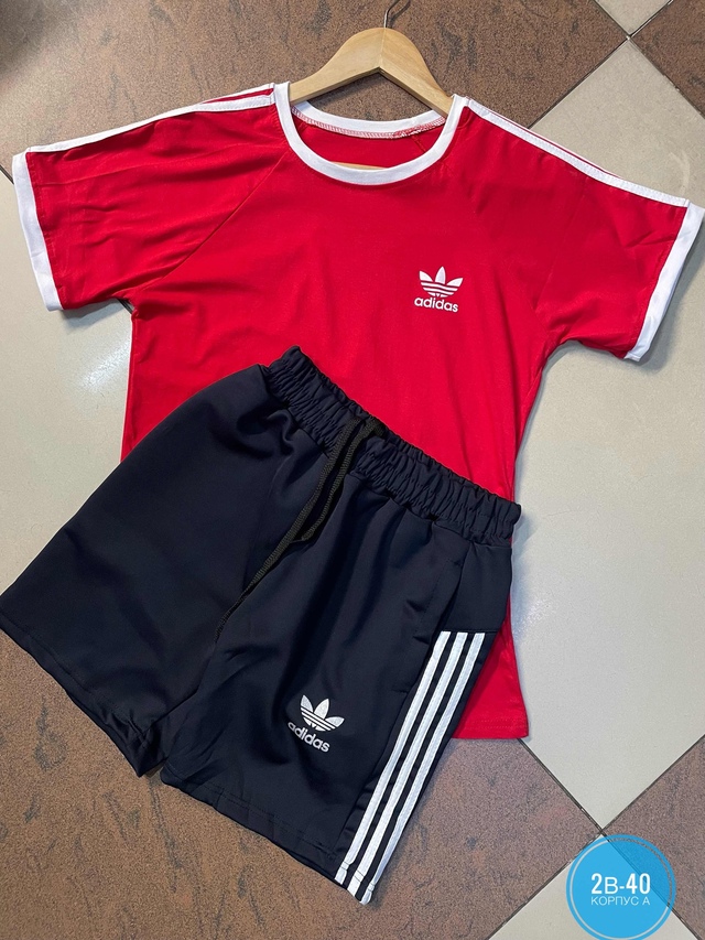 Спортивный костюм 22946346