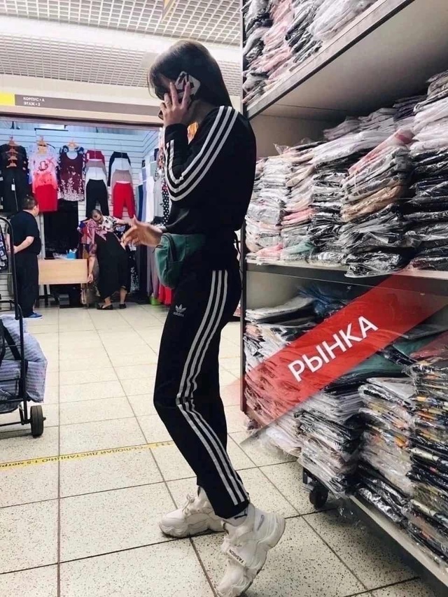 Спортивный костюм 22946201