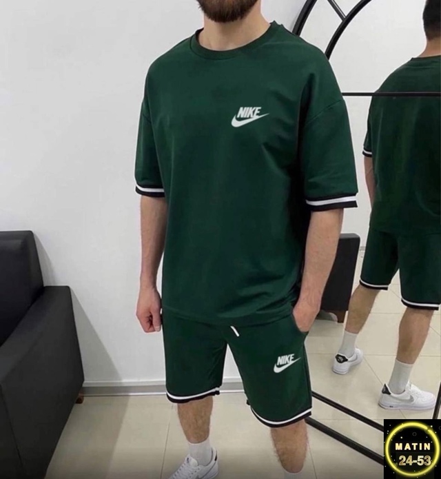 Спортивный костюм 22948271