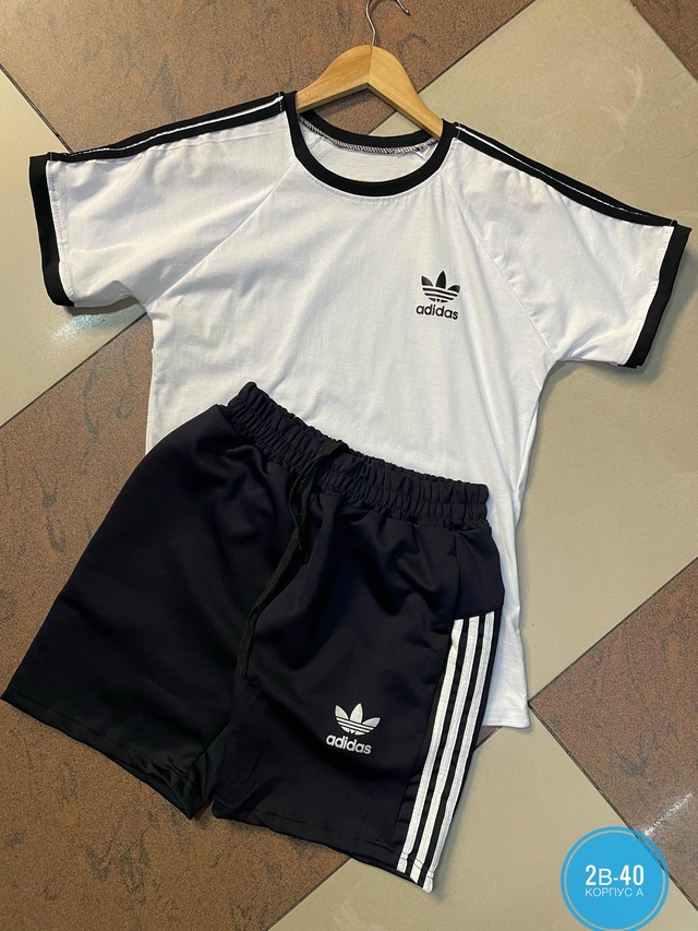 Спортивный костюм 22946346